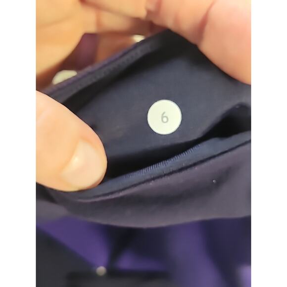 Lululemon Boogie Shorts Navy Blue Size 6 GUC Yoga Athletic Shorts - Picture 8 of 8